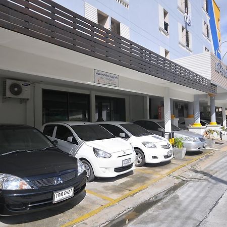 Seri 47 Residence Bangkok Bagian luar foto
