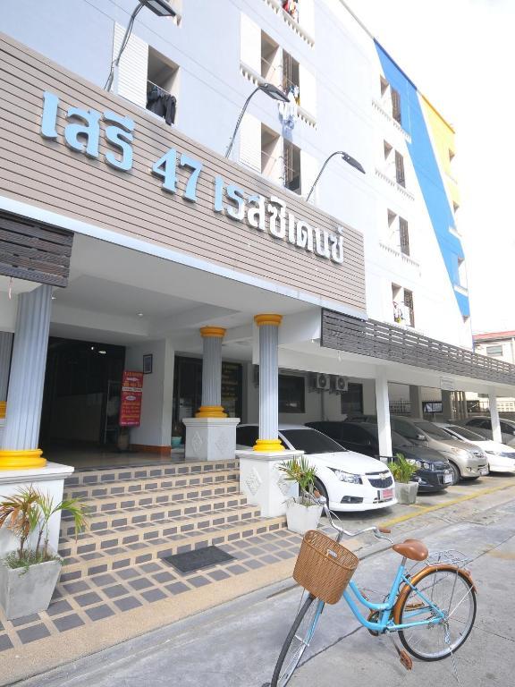 Seri 47 Residence Bangkok Bagian luar foto
