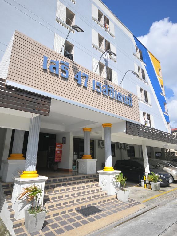 Seri 47 Residence Bangkok Bagian luar foto