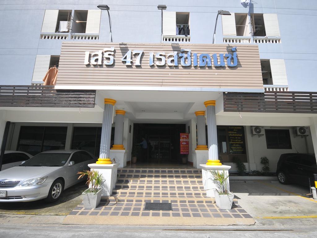 Seri 47 Residence Bangkok Bagian luar foto